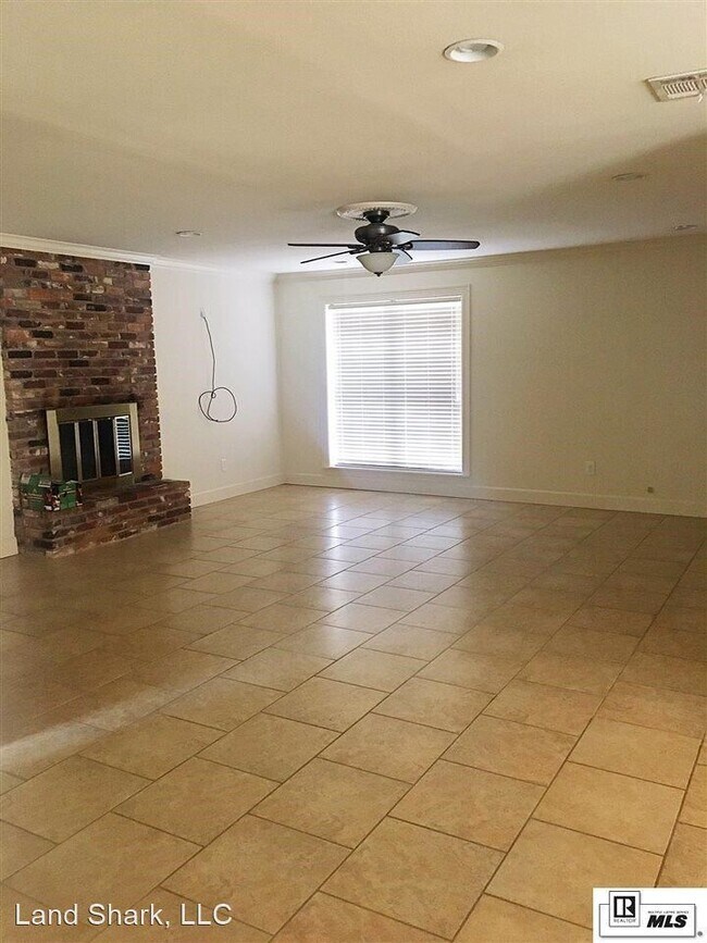 Building Photo - 3 br, 2 bath House - 2106 Park Avenue