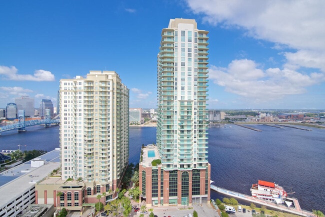 Building Photo - 1431 Riverplace Blvd