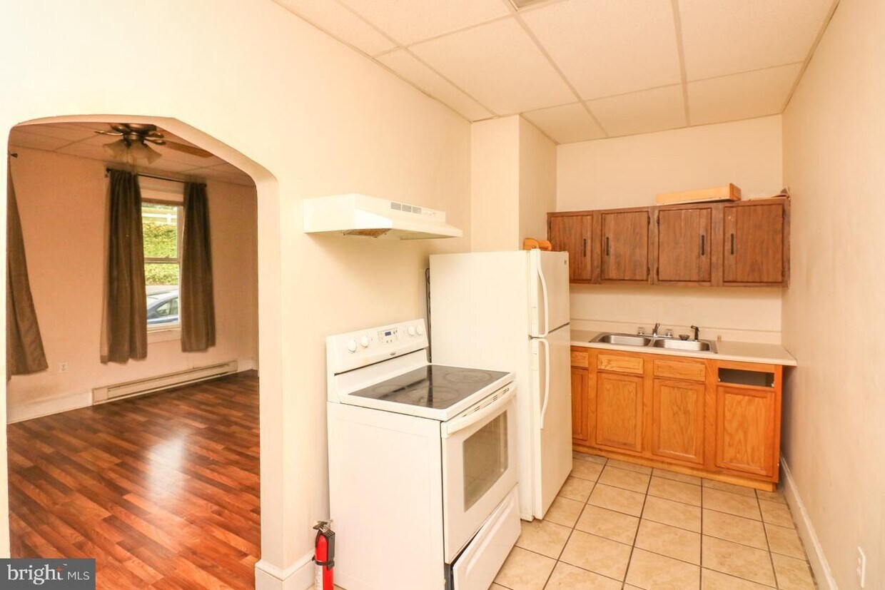 108 Fort Ave Unit 6, Keyser, WV 26726 Room for Rent in Keyser, WV