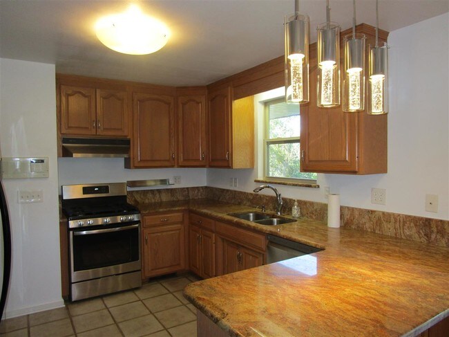 Foto del edificio - 1412 N Randolph Cir