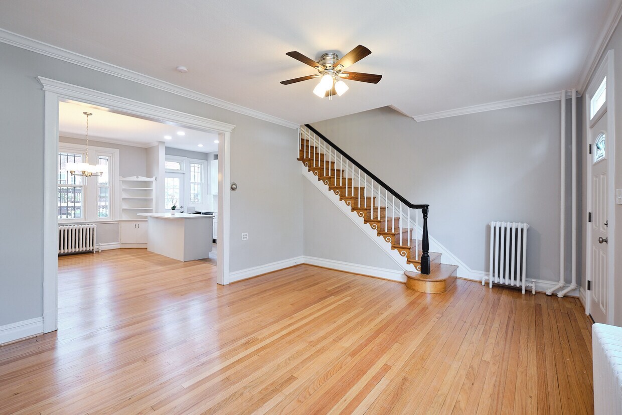 Foto principal - 229 Bryant St NE