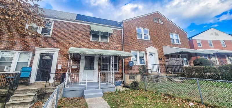 Photo - 105 Upmanor Rd