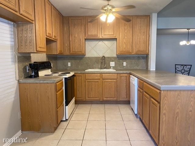 Building Photo - 2 br, 2 bath House - 1615 N Hickory Ave