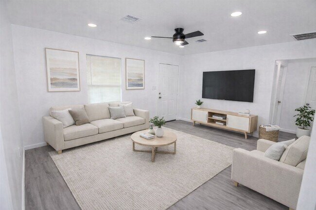 Foto del edificio - 9210 St Lo Rd