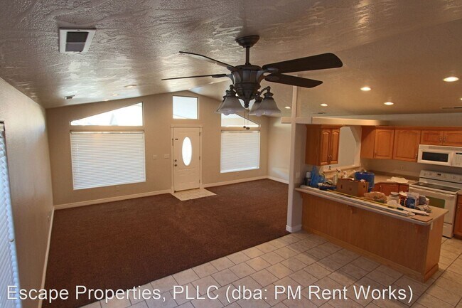 Foto del edificio - 2 br, 2 bath House - 4400 W. State #111