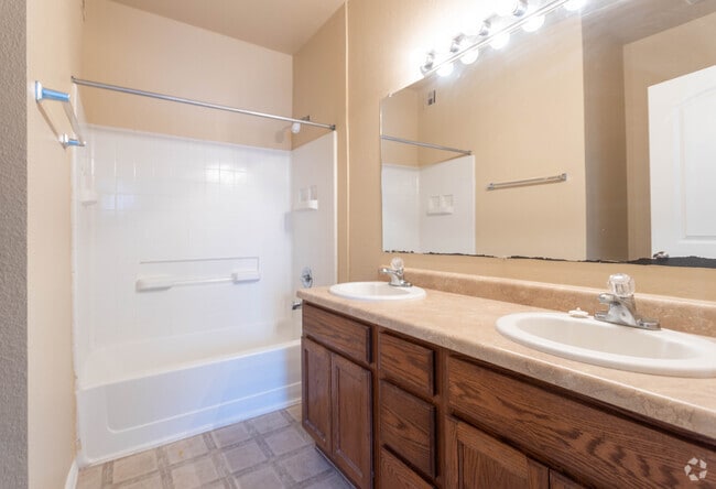 3BR 2BA - 1,066 Sf - North Mountain Village