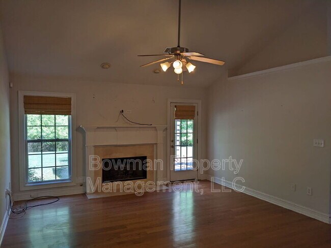 Foto del edificio - 503 Southern Ct