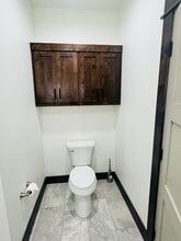 Building Photo - 954 Doty Ln