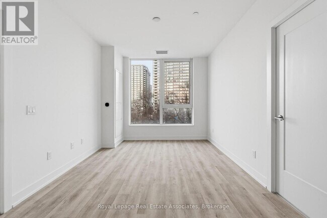 Building Photo - 25 Cordova Ave