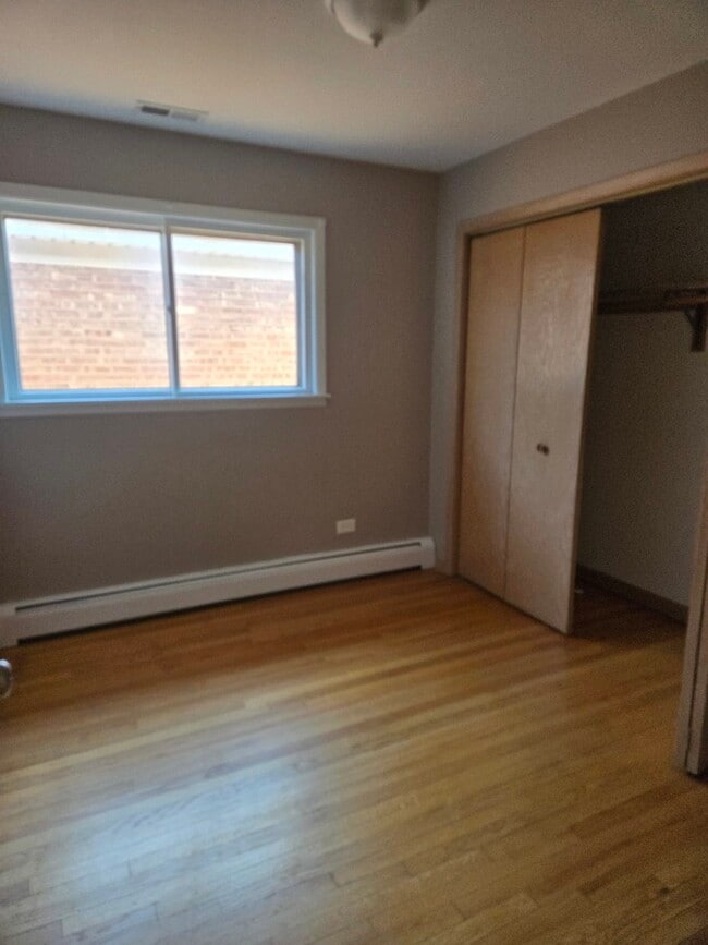 Building Photo - 5454 W Schubert Ave