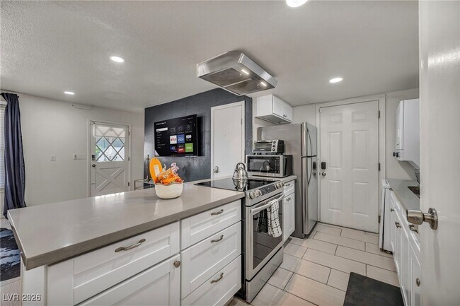 Foto del edificio - 1334 Dorothy Ave