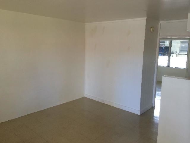 Building Photo - IOLANI TERRACE 1/1/1 lanai, coin laundry