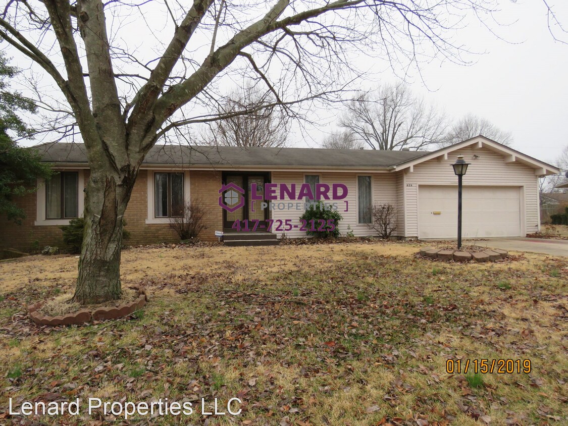 Foto principal - 3 br, 2 bath House - 626 W Dayton Court