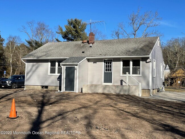 Foto del edificio - 24 Toms River Rd