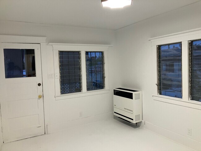 Foto del edificio - 622 N La Fayette Park Pl