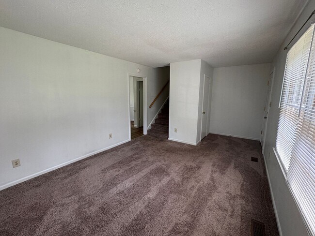 Foto del edificio - Move in Ready!