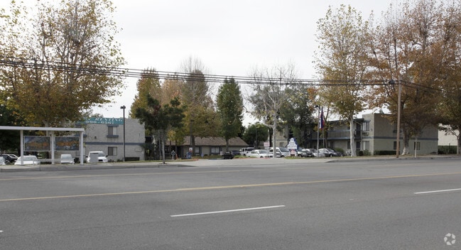 Building Photo - Heritage Plaza Senior Apartments