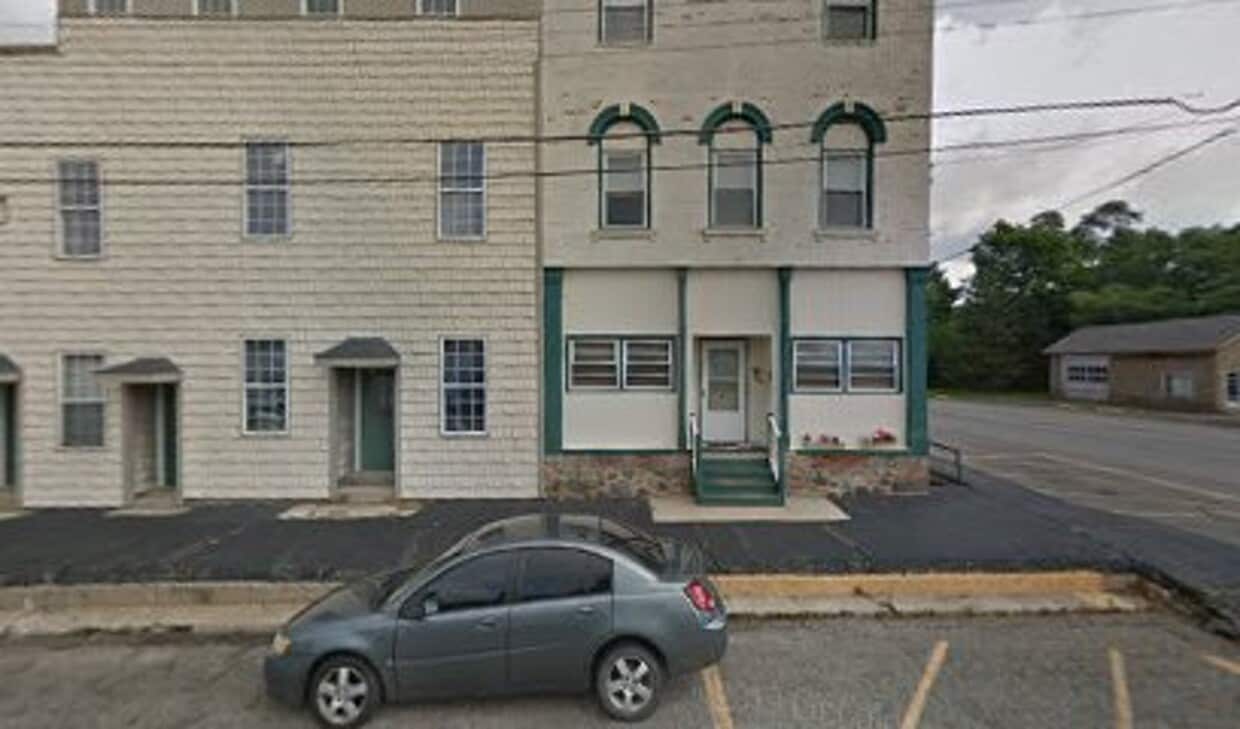 100 w main st, North Adams, MI 49262 Apartments in North Adams, MI