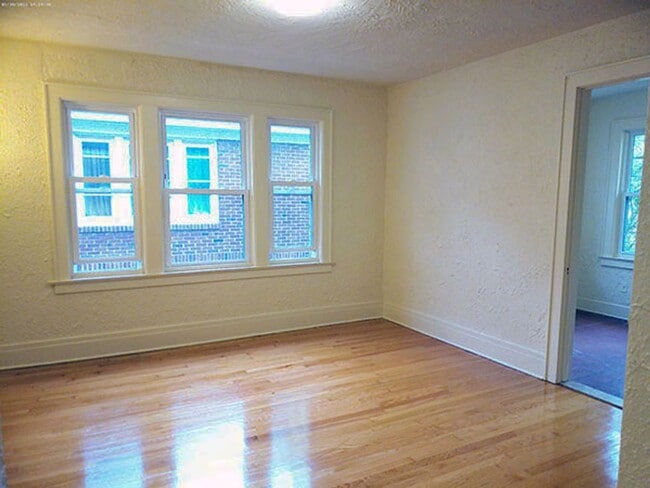 Building Photo - 400 Harvard Pl