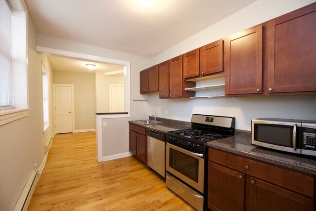 Foto del edificio - 4422 N Wolcott Ave
