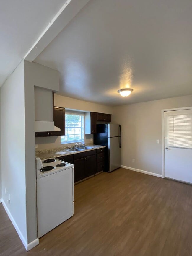 Building Photo - 2 br, 1 bath House - 1484 32ND STREET NW