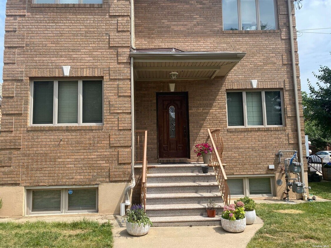 Primary Photo - 146-19 23rd Ave