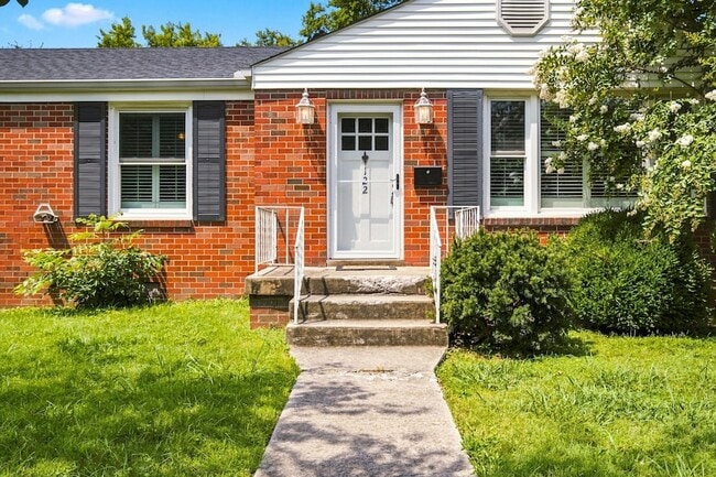 Building Photo - 122 Hammond Ave