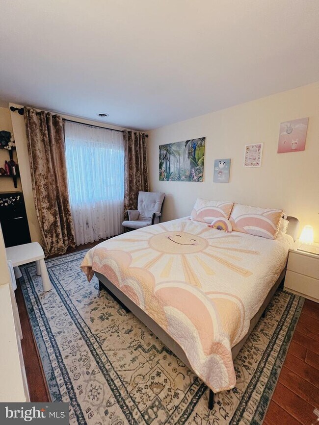 Foto del edificio - 367 Green Meadow Ln
