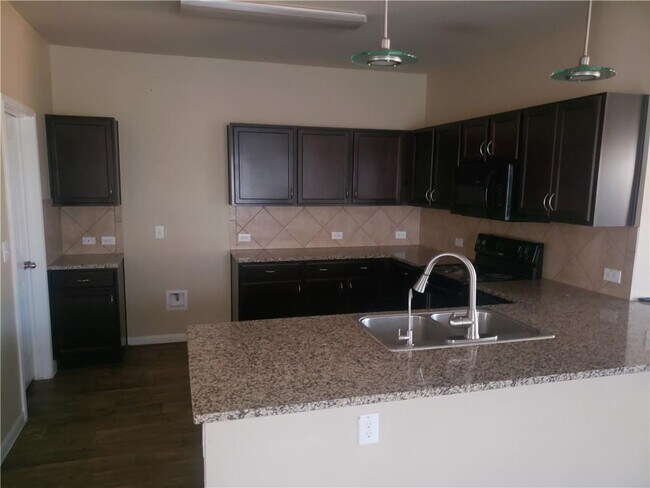 Building Photo - 11640 Cambrian Rd