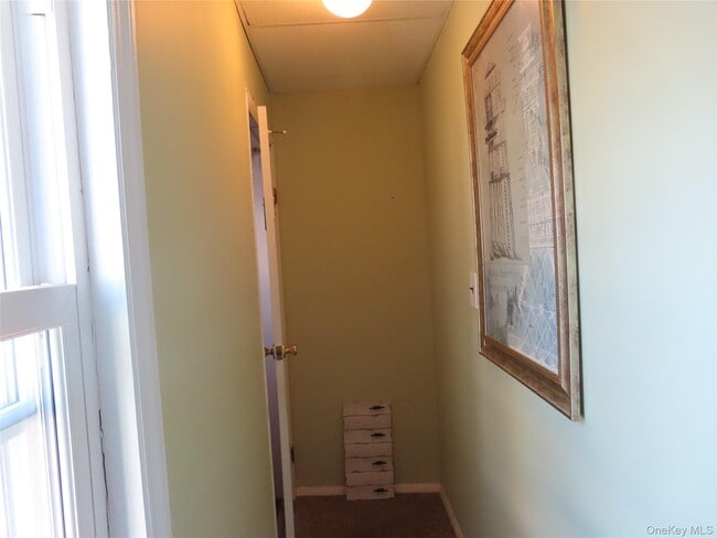 Foto del edificio - 33 Deer Park Ave