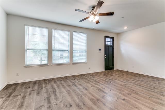Building Photo - 2414 Klamath Dr