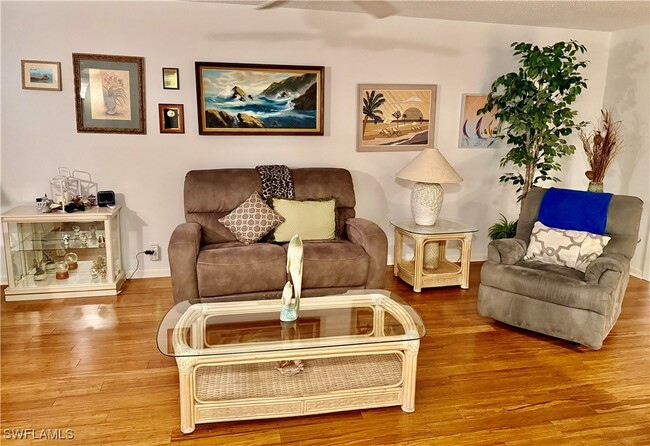 Foto del edificio - 4187 Lakewood Blvd