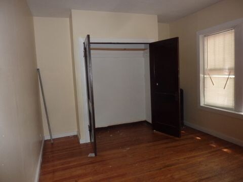 Building Photo - 1416 E 74th St