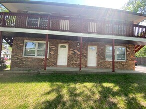 Building Photo - 429 N Gilbert St