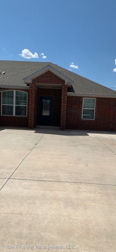 Primary Photo - 3 br, 2 bath House - 2207 Boxwood
