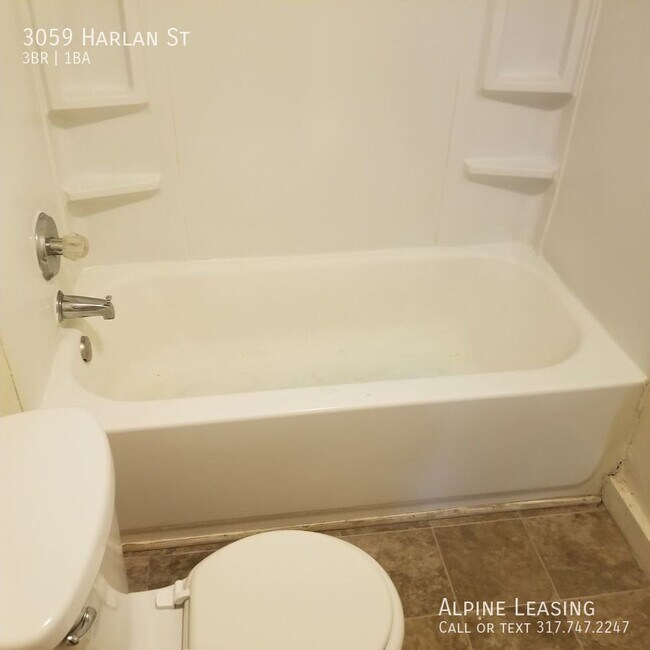 Foto del edificio - South Indy 3BR House w/Garage!