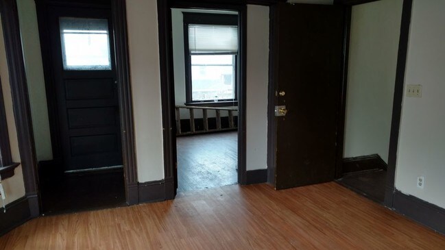 Building Photo - 2446 N 35th St