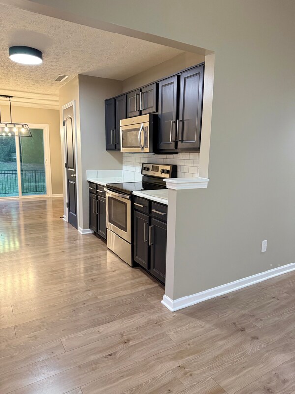 Building Photo - 3711 White Cliff Way