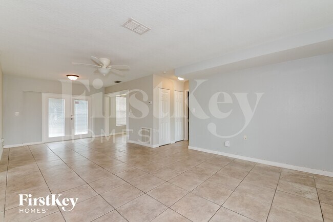 Foto del edificio - 3806 Southern Pkwy W