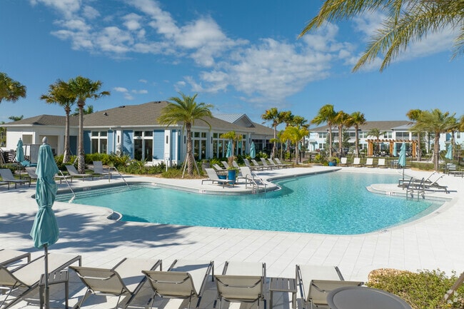 Building Photo - Vida Lakewood Ranch