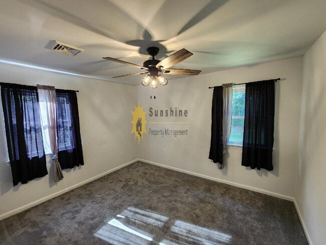 Building Photo - !!!WOW!!! Single Family home near Fort Eustis