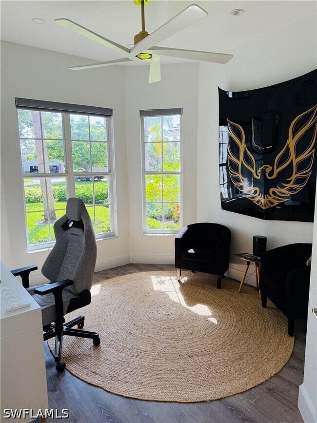 Foto del edificio - 6072 Highwood Park Ct