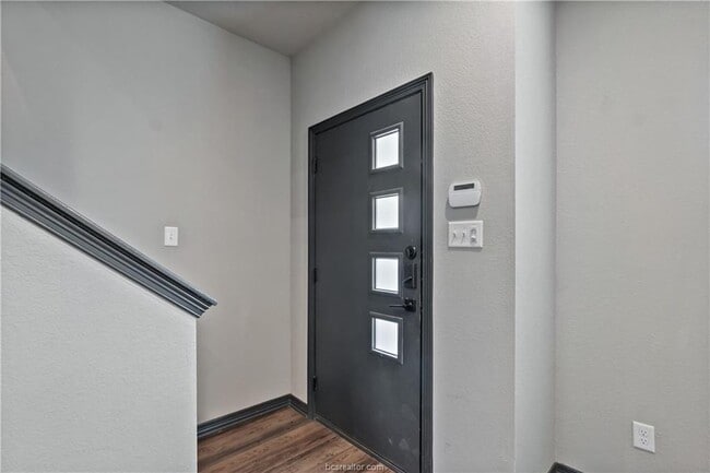 Photo - 1451 Associates Ave Townhome