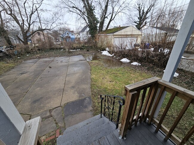 Foto del edificio - 12512 Revere Ave