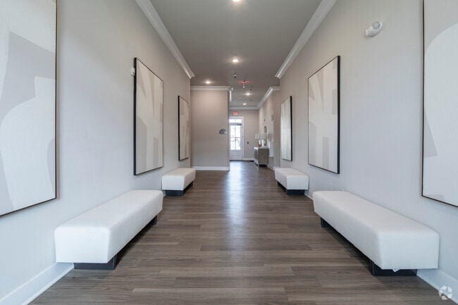 1BR, 1BA - 885SF Lobby - The Lofts at Town Madison