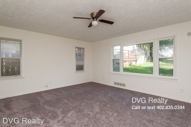 Foto del edificio - 5627 Cedar St