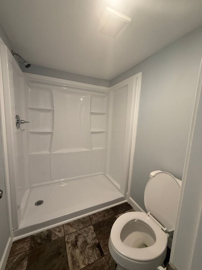 Building Photo - Nice 2 bedroom, 2 bath Mobile Home