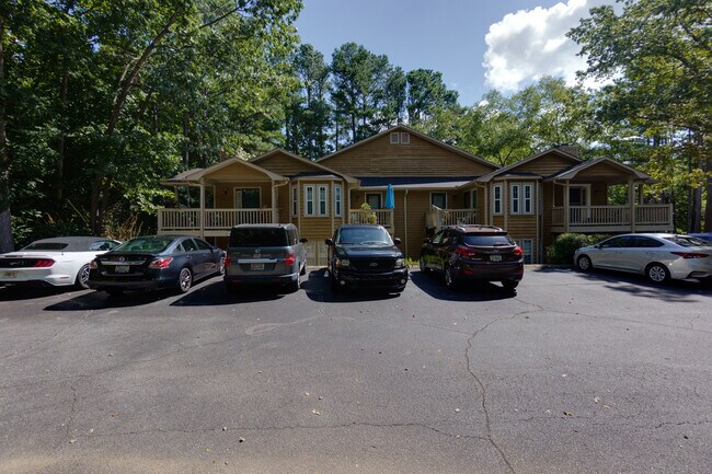 Building Photo - 1003 Country Park Dr
