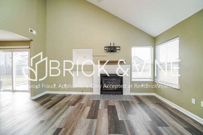 Building Photo - 6209 Nasby Dr