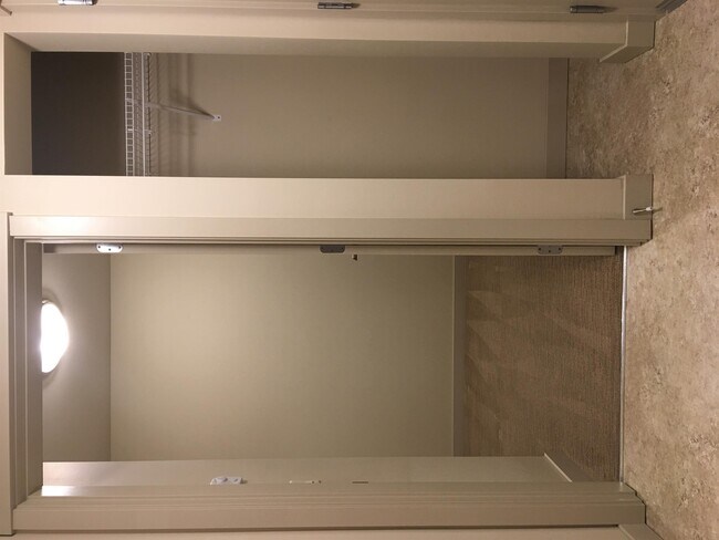 Foto del edificio - 2230 Cornerstone Ln
